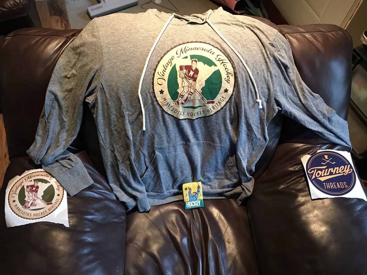 calumsy's tweet photo. Gotta thank @VintageMNHockey for getting me this before the season started! #sickThreads Not sure if I should open the Topps or save em 🤔.  #LGW https://t.co/9N6FpMuHQG