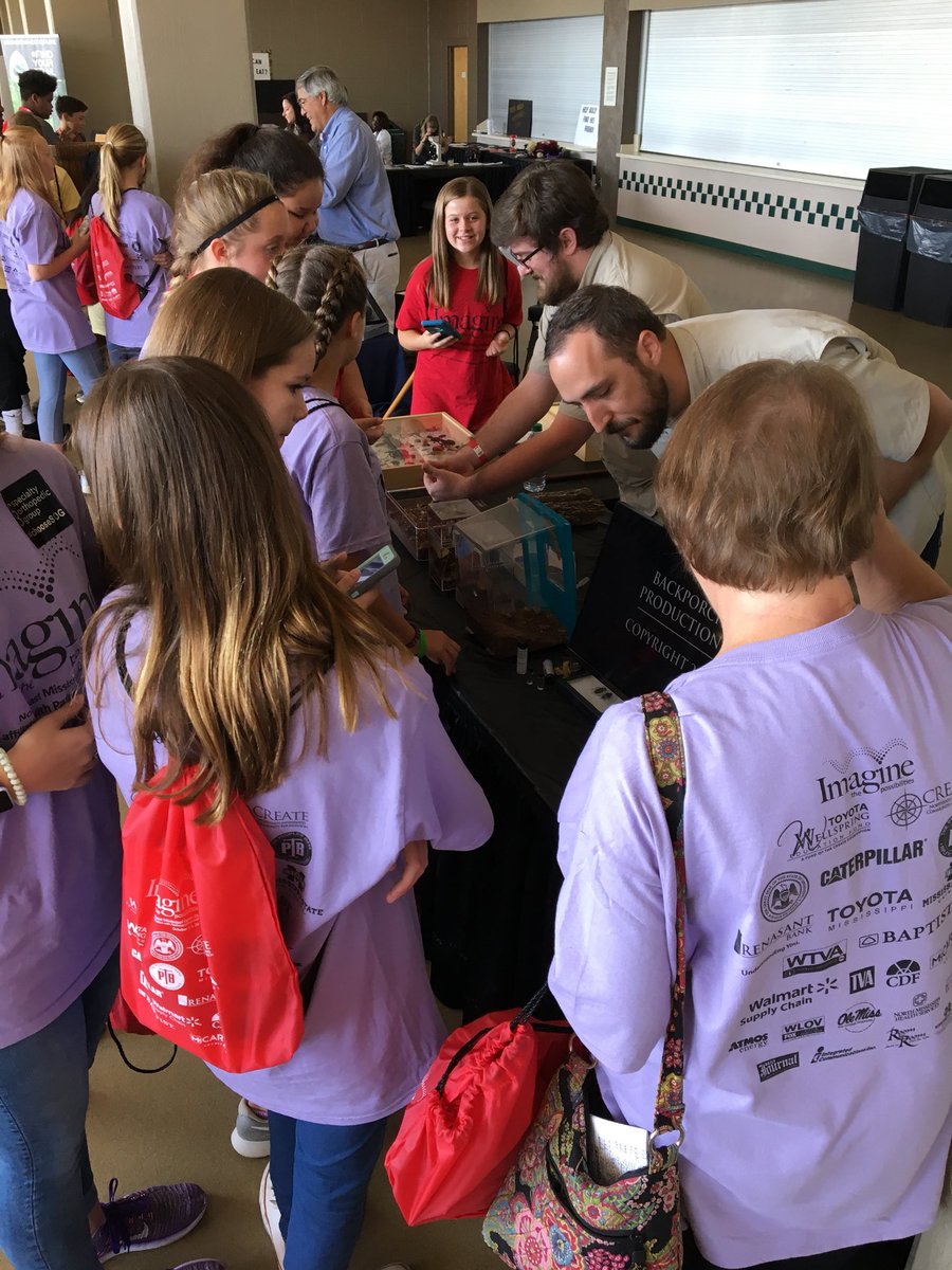 BillBurdinePhD's tweet photo. Career Expo day 2 done. 2,900 8th graders learning career opportunities. Ag shows we’re more than cows & corn. We’re high tech! Changing Lives. #MSUExtService #msitp18 #nmrec #msbugblues https://t.co/GKfFx76IuJ