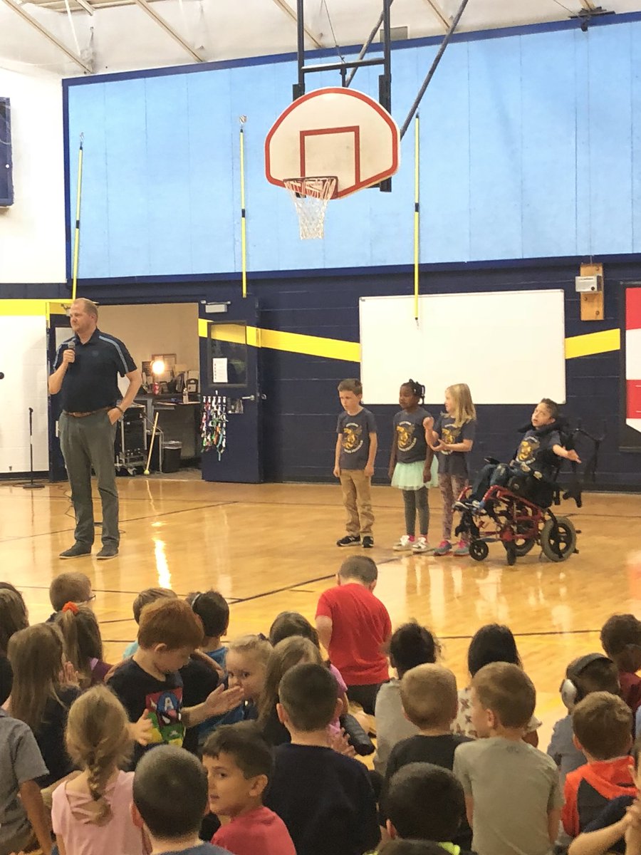 KarliTaormina's tweet image. So proud of these little ones for making PR such an amazing place to be a teacher! #projectunify #sascompass