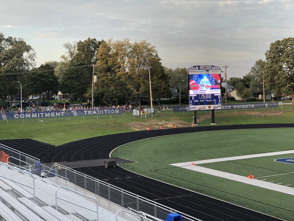 OCScoreBoard's tweet photo. I see a parade marching right past me finally. Really expected this on August 4, the date of my installation. Better late than never I guess. #ocmk sounds great. @Athletics_OCHS @Daktronics @OCFSD #Homecoming2018 https://t.co/sSRrkOZnIu
