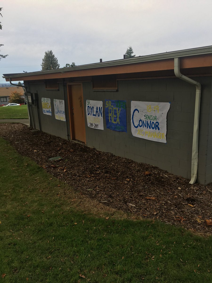 Coach_warrior's tweet photo. @TheRealHazenHS Cross Country Senior Night #runthecourse https://t.co/NYBJpQ5DP9