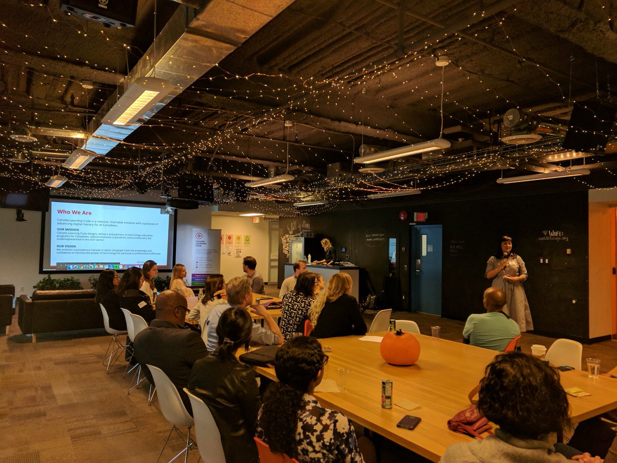 TechCollective1's tweet image. Thank you to @learningcode for being a part of our 'Non-Profit Roundtable &amp;amp; Social' last night! Tracy presented on how to maintain a long-term partnership with tech companies, such as the one they have with @unbounce.