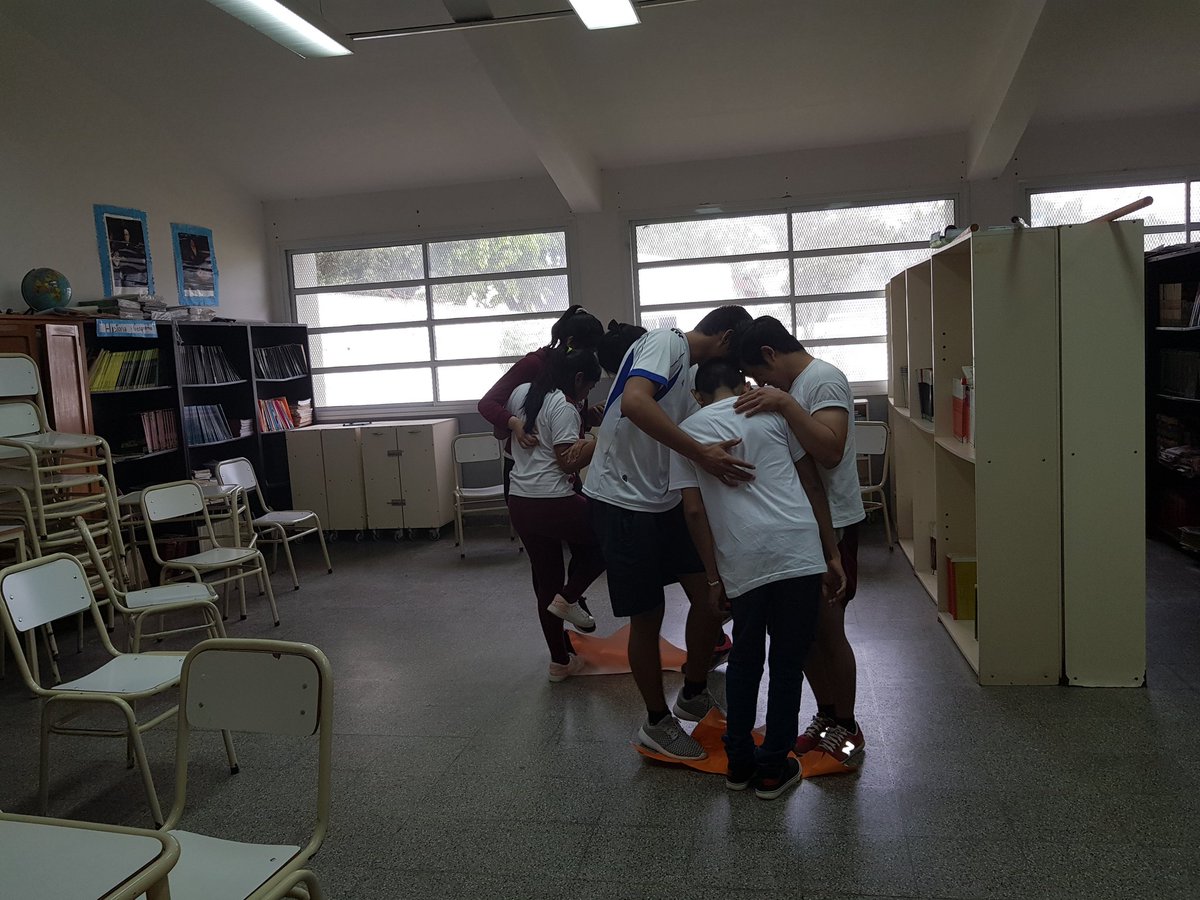 Walter_GarzonOk's tweet photo. #Escuela_Solidaria #Colonia_Santa_Rosa #Colegio_5032 #Alberto_Juan_Lacroze @UrtubeyJM @aniberruezo @fguillesaavedra @RangeonMartin https://t.co/6XT4vAiMx1