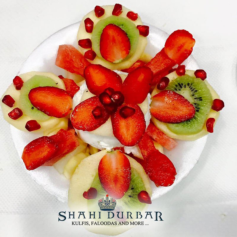ShahiDurbar's tweet photo. Get ready for a burst of flavours of Mixed Emotions like happiness, joy, cheerfulness &amp; loads of delight with some delicious #FreshMixedFruitCream! 😍

#MixedFruitCream #FruitCreams #Fruits #desserts #food #ShahiDurbar #Foodgasm #Mumbai #Pune #Indore #Bhopal #Nashik #Surat #Goa https://t.co/HkHniormXC