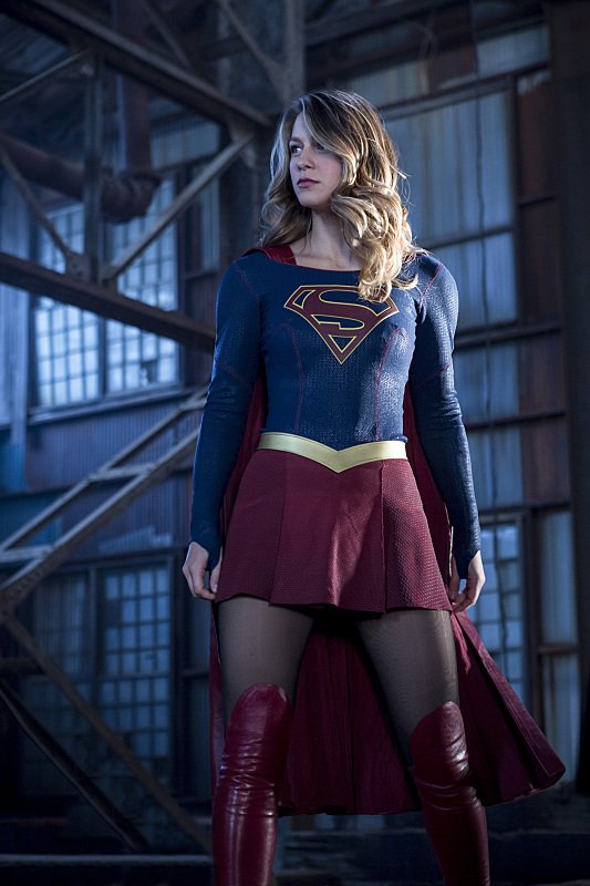 Happy Birthday to this adorable and sexy Supergirl, Melissa Benoist!      