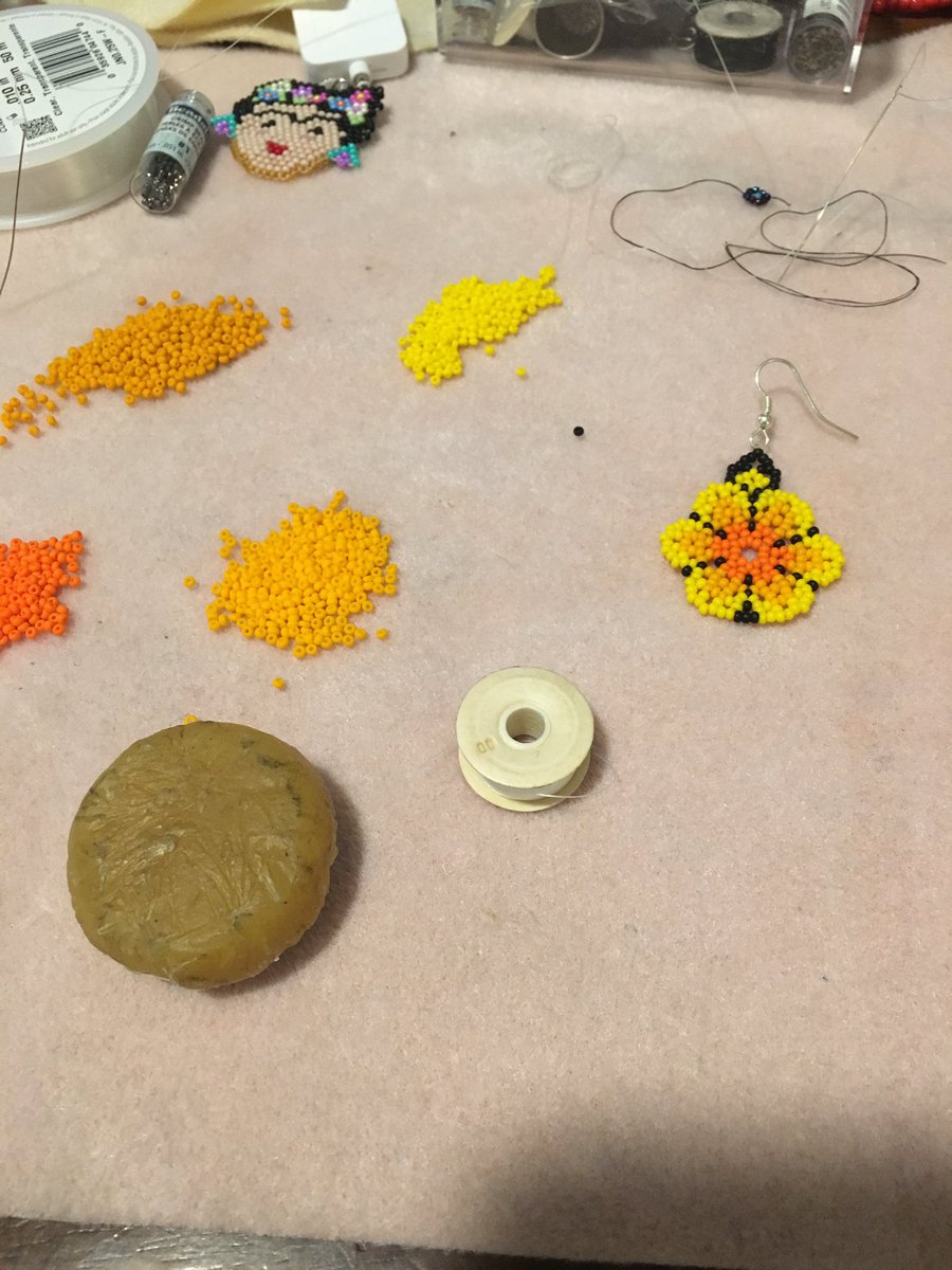 I learned how to make something new today! Still need to finish the bottom half.   #beads #handmade #learning #beadproject #huichol #artesaniahuichol #joyeriahechaamano #etsy #etsyhandmade #etsyseller #etsyshop #holidaygifts