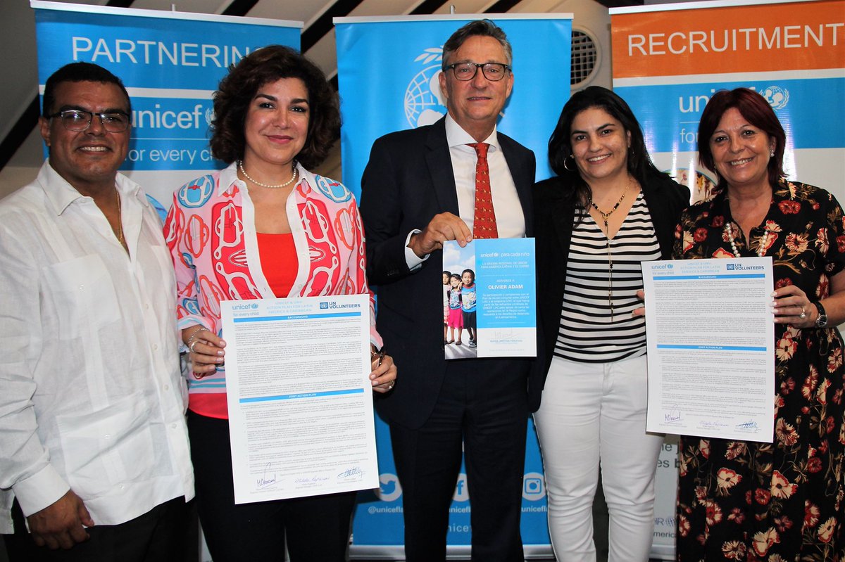 litapaparoniUNV's tweet photo. Gracias a nuestros colegas regionales de UNICEF por seguir abriéndoles los brazos a los Voluntarios ONU @OlivieradamUNV @UNVolunteers @uniceflac @Marita_UNICEF @UNV_ROLAC https://t.co/IRN31jEIvd
