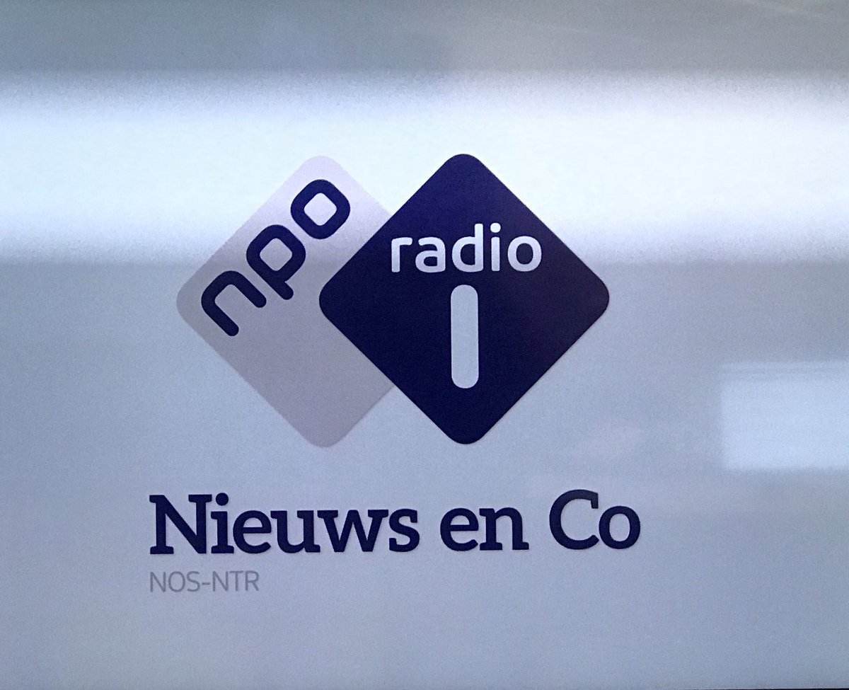 LucindaDouglas's tweet photo. Vandaag is het weer hakken aan en richting @Nieuwsenco in Hilversum. Mijn thema #DeVrouw https://t.co/fPqyxonAHq