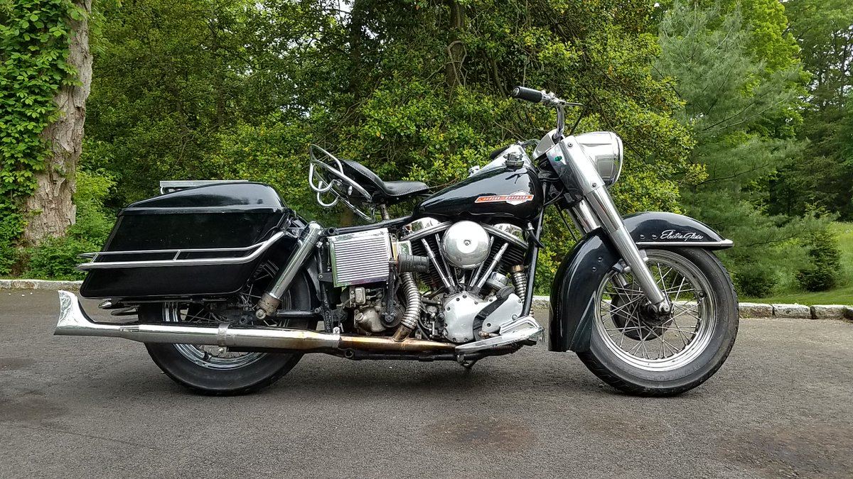 BuzzKanter's tweet photo. Too many bikes, not enough time. So I am selling this rare ex-police tankshift 1965 Harley Panhead. $19,500 #HarleyForSale #HarleyPanhead #Tankshift #PoliceHarley #1965Panhead #1965Harley @BuzzKanter #AmericanIron https://t.co/I9AVLIucGn