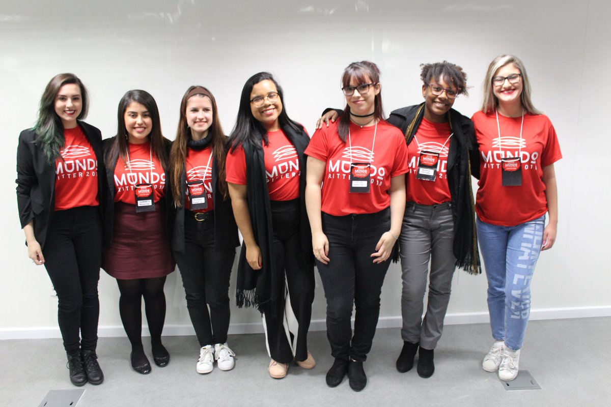 PressMundo's tweet photo. Interrompemos nossa programação para a exibição da foto do time maravilhoso da organização do MundoRitter 2018.

❤❤❤❤❤❤❤ https://t.co/kM7FlJDDTg