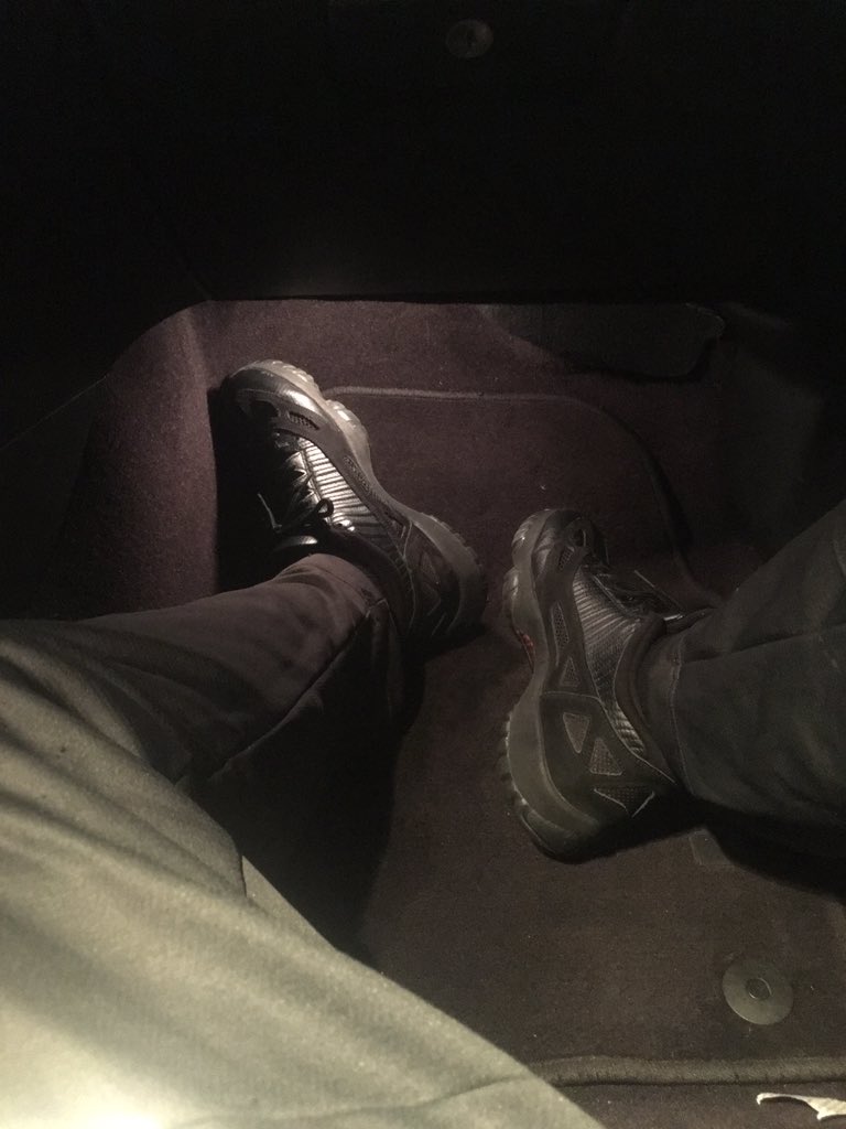 charles12103000's tweet image. Something lit #kickpush