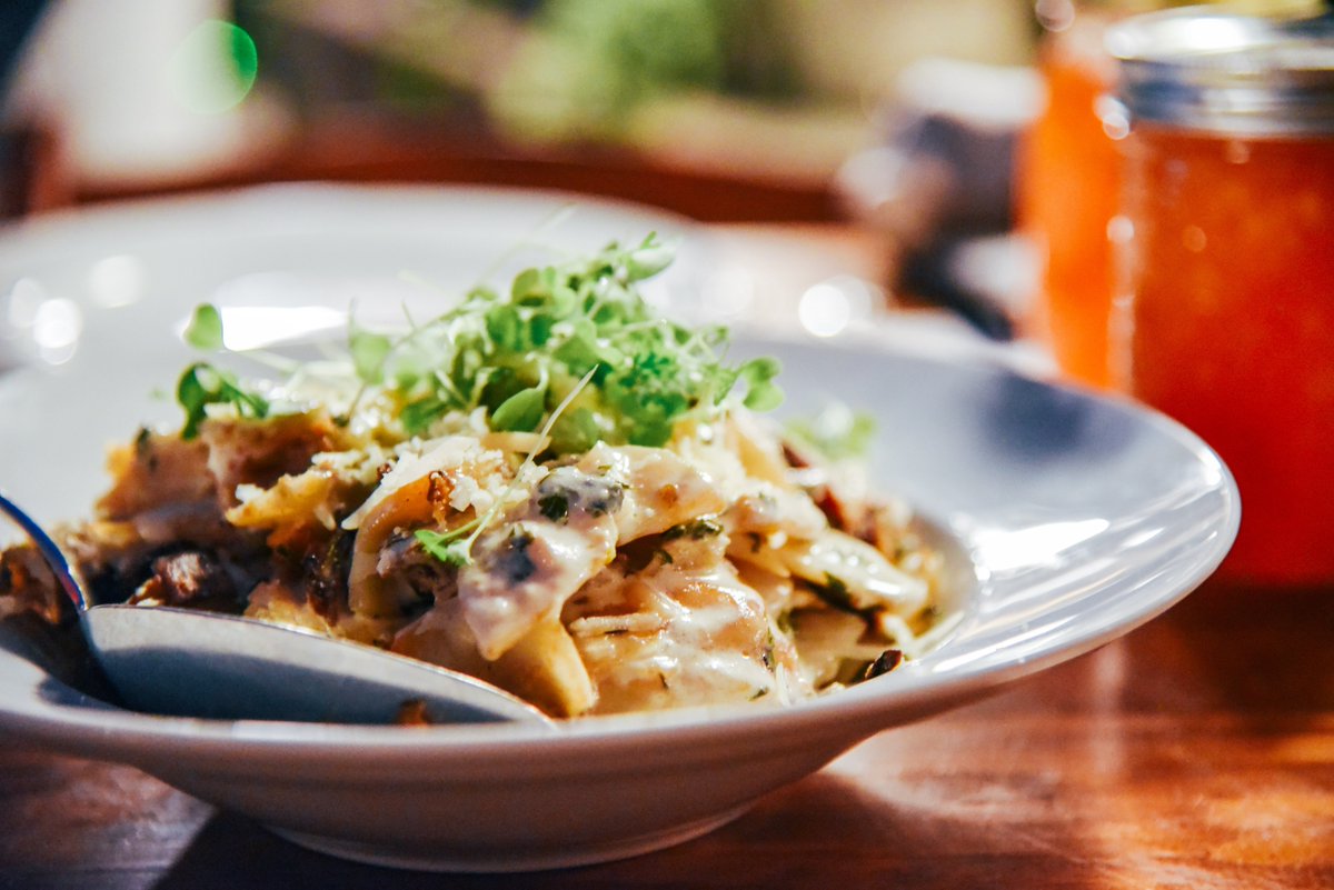 roottotableltd's tweet photo. We're so excited that the fall season is here! That means we're getting closer to our new Fall Harvest Dinner with @MagnoliasMill!  Read on for all of the tasty details. https://t.co/A6uJ3Wrwbf
#tasteofblueridge #roottotable 🌱 https://t.co/KAjoX6HbUS