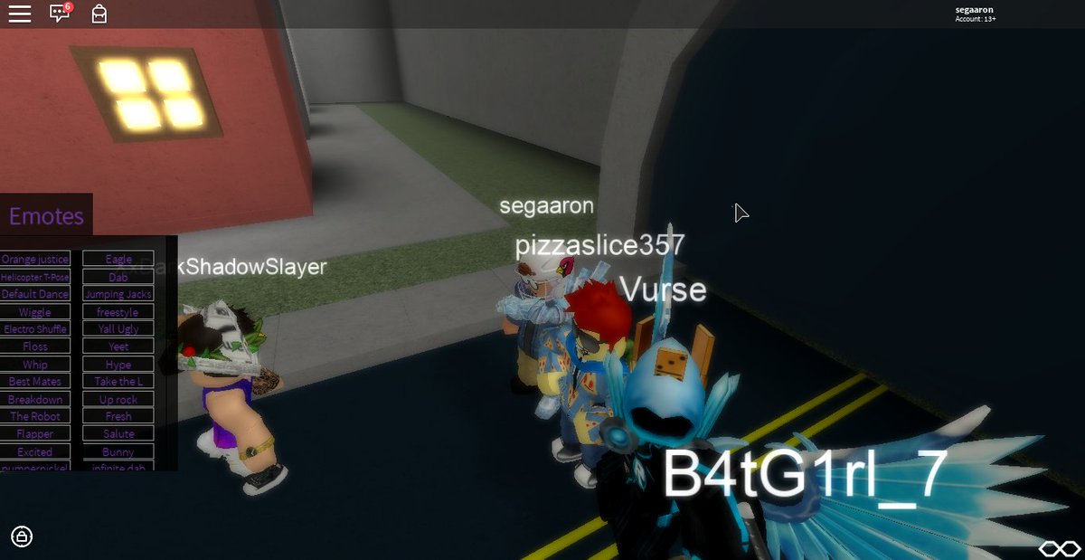 Segplayzgames Yt Segplayzgamesyt Twitter - wiggle dance roblox on twitter whats in the box