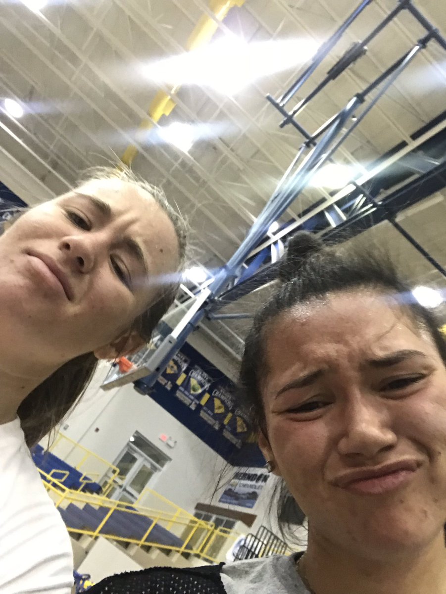 LexingtonWBB's tweet photo. Who did it better? The look you give the ref when they make a bad call 😩🤨🤓😠. Cast your vote: Mallory or Hannah #callthat #myarmismissing #hackashack https://t.co/yE6aSgOt7E