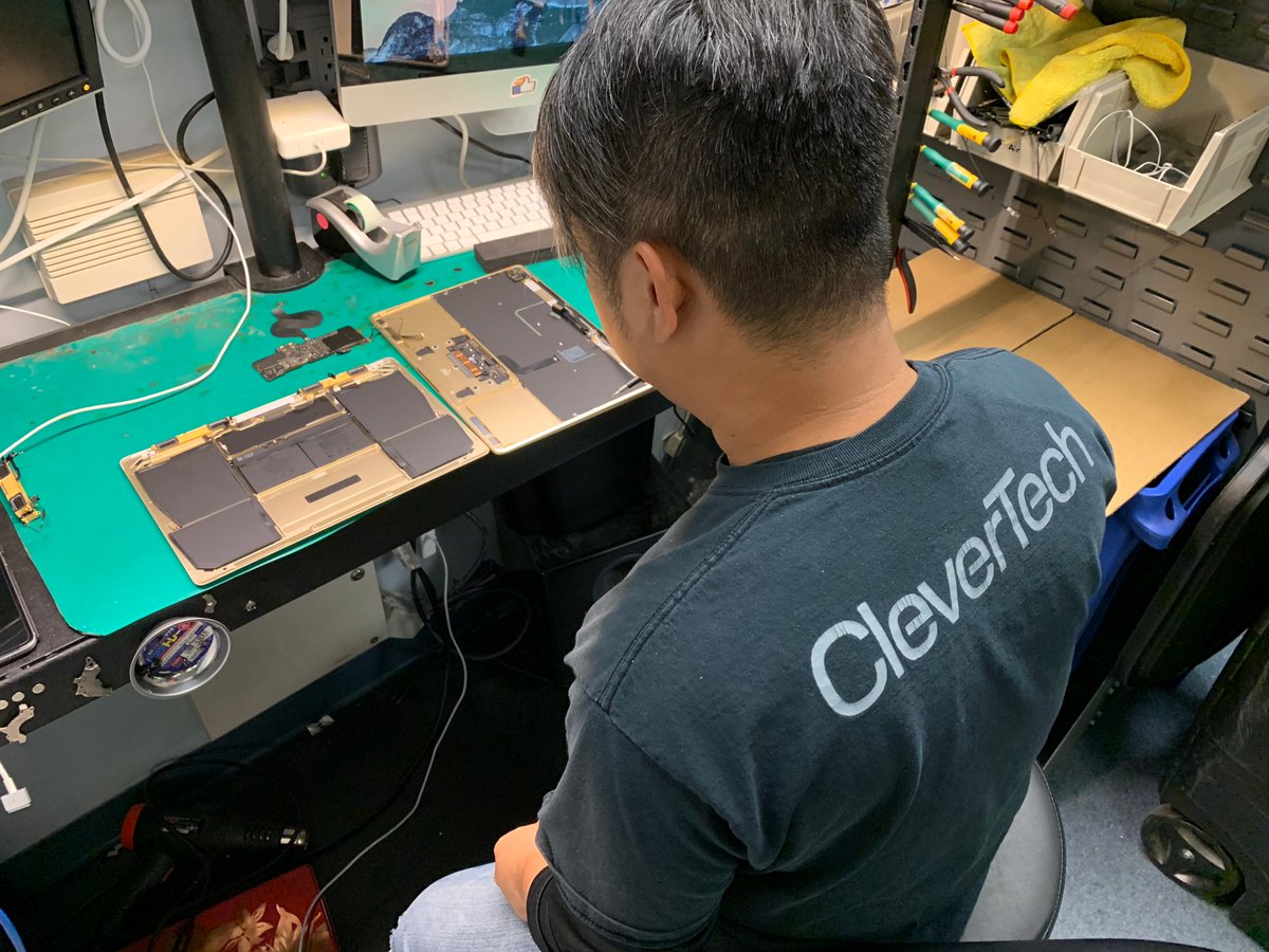iclevertech's tweet photo. 12” MacBook Motherboard Repair. Not charging 🔋? No problem ⚒ #computer #ipod #ipad #iphone #repair #apple #macbook #macbookpro #macbookair #ifixit #mac #sj #sanjose #datarecovery #iclevertech #mlb #motherboard #logicboard #clevertech #technology #tech #design #workspace #work https://t.co/XPm4rv4WGc