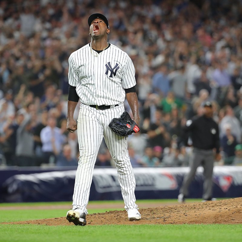 MLB's tweet photo. This is what October baseball’s all about. #WildCard https://t.co/cCDtnV8QDd