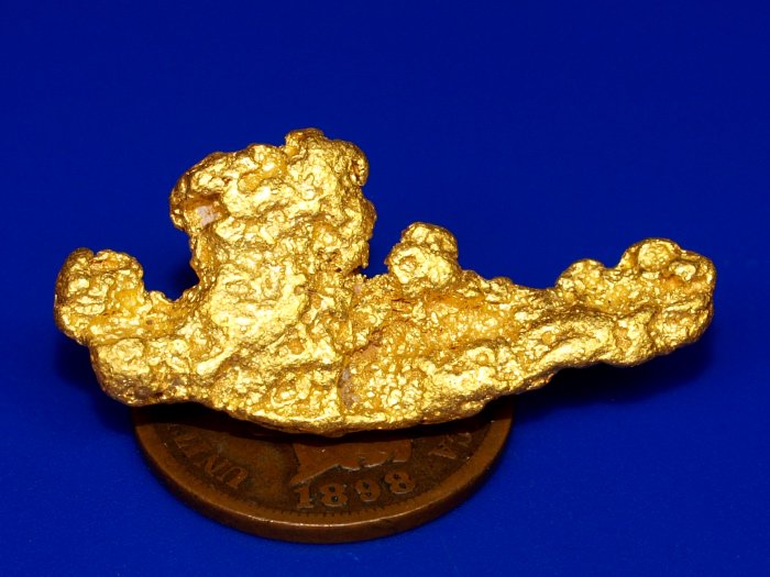 GoldRushNuggets's tweet photo. Such a nice piece! Amazing shape and beautiful bright gold! https://t.co/5M6eA3pnoD