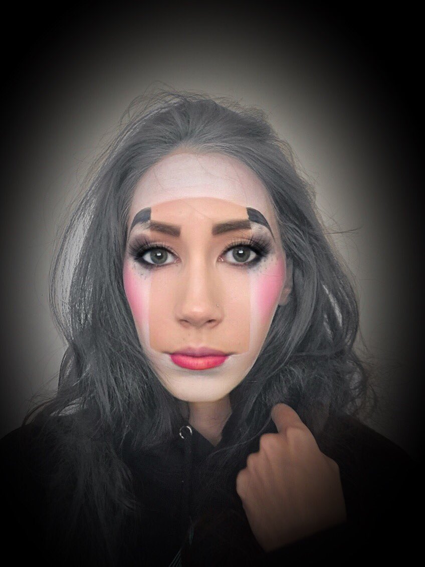RCBeautyStudio's tweet photo. Idk what to call this lol, suggestions? #rcbeautystudio #makeupartist #makeupartistry #makeup #makeupmummy #makeuplover #makeupaddict #mua #MOTD #halloween #halloweenmakeup #costumemakeup #halloween2018 #Yaustralia #youniquepresenter https://t.co/9GDedPADXr