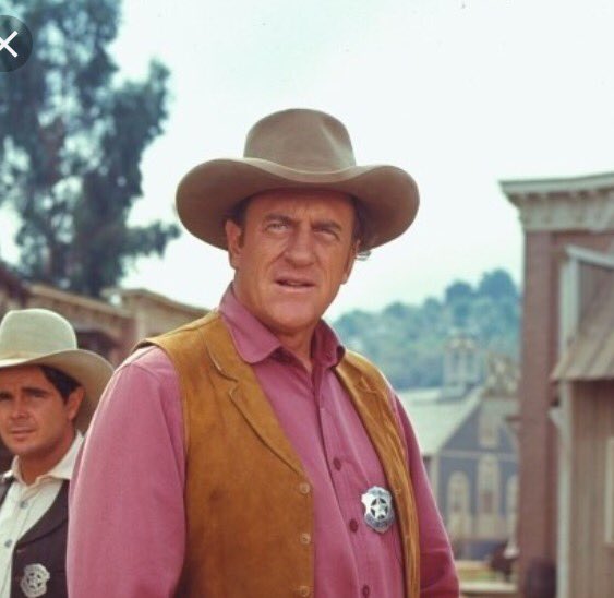 LarryScherer1's tweet photo. With the Cubs on vacation it's time to turn to Marshall Dillon #Gunsmoke https://t.co/z66RhyAIXy