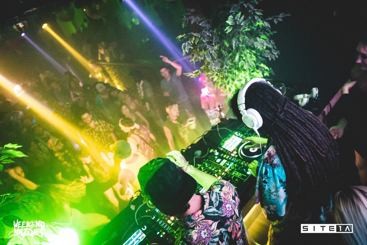 plaidhawaii's tweet photo. βGo Go, Jason Waterfallsβ π§π
My next Trop Out party is 10/13 at @Site1A!!!
πΈ: @WeekendNatives
#tropout #twojasons #djduo #waterfalls #housemusic #riversandlakes #sitefam #site1a #edm #indiedance #tropicalhouse #deephouse #pineapplehouse https://t.co/O5xnTn2sqC