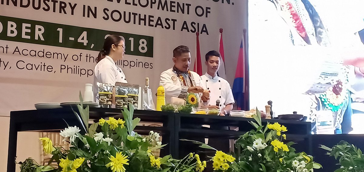 SEACEC1's tweet photo. Day 4: Chef Boy Logro with his skills demonstrations on coffee-based cooking. https://t.co/wc9ioLmoHI