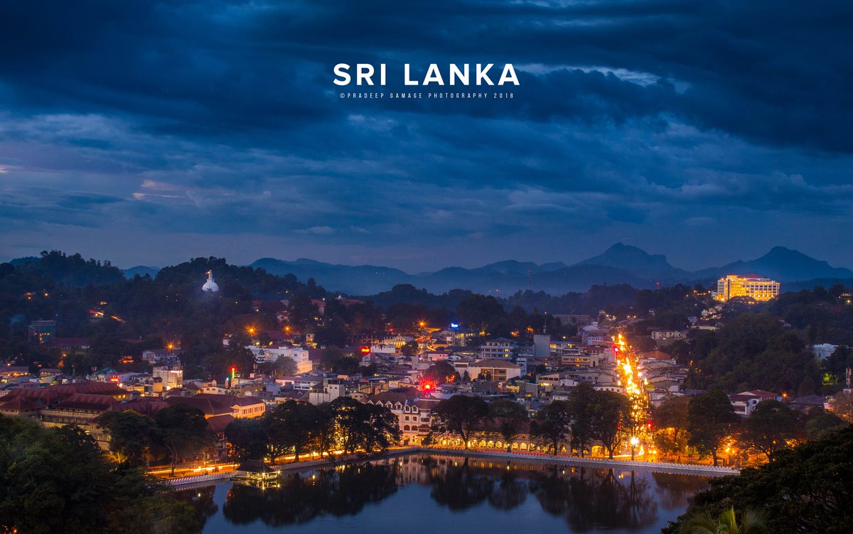 serendibtrails's tweet photo. #Kandycity #Kandy #nightview #srilanka #travel #tour #holidays #srilankatravel #serendibtrails #visitsrilanka #calluson +94 77 353 6464 #photocredits #pradeepgamagephotography https://t.co/vkukPveaso