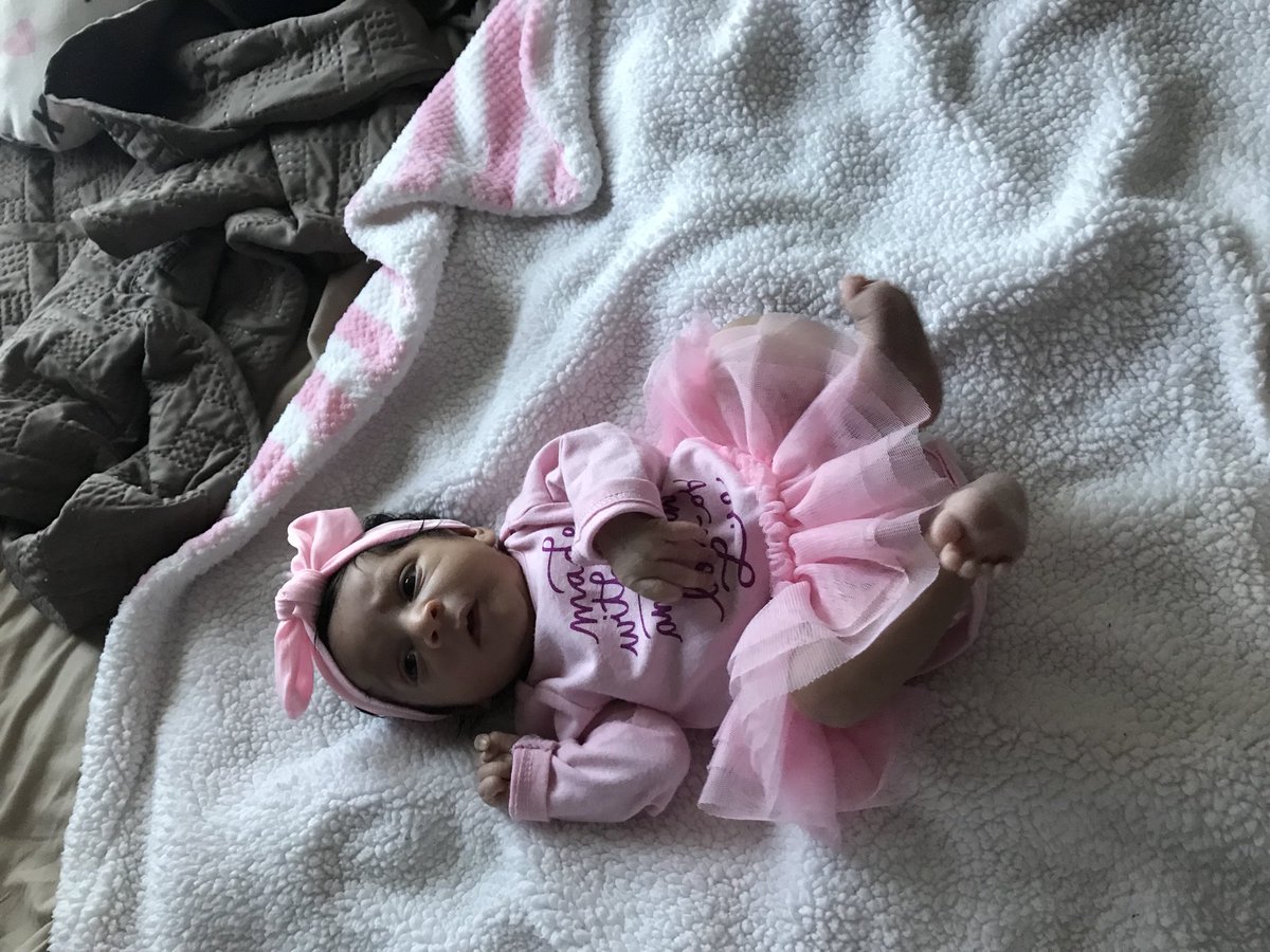 _NijahB's tweet image. One month ago I gave birth to this beautiful girl. Biggest blessing #onemonthold 🤧❤️😭