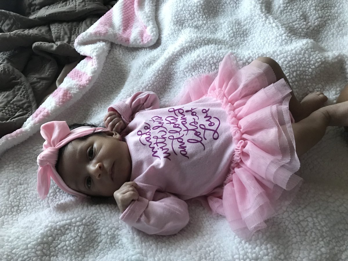 _NijahB's tweet image. One month ago I gave birth to this beautiful girl. Biggest blessing #onemonthold 🤧❤️😭
