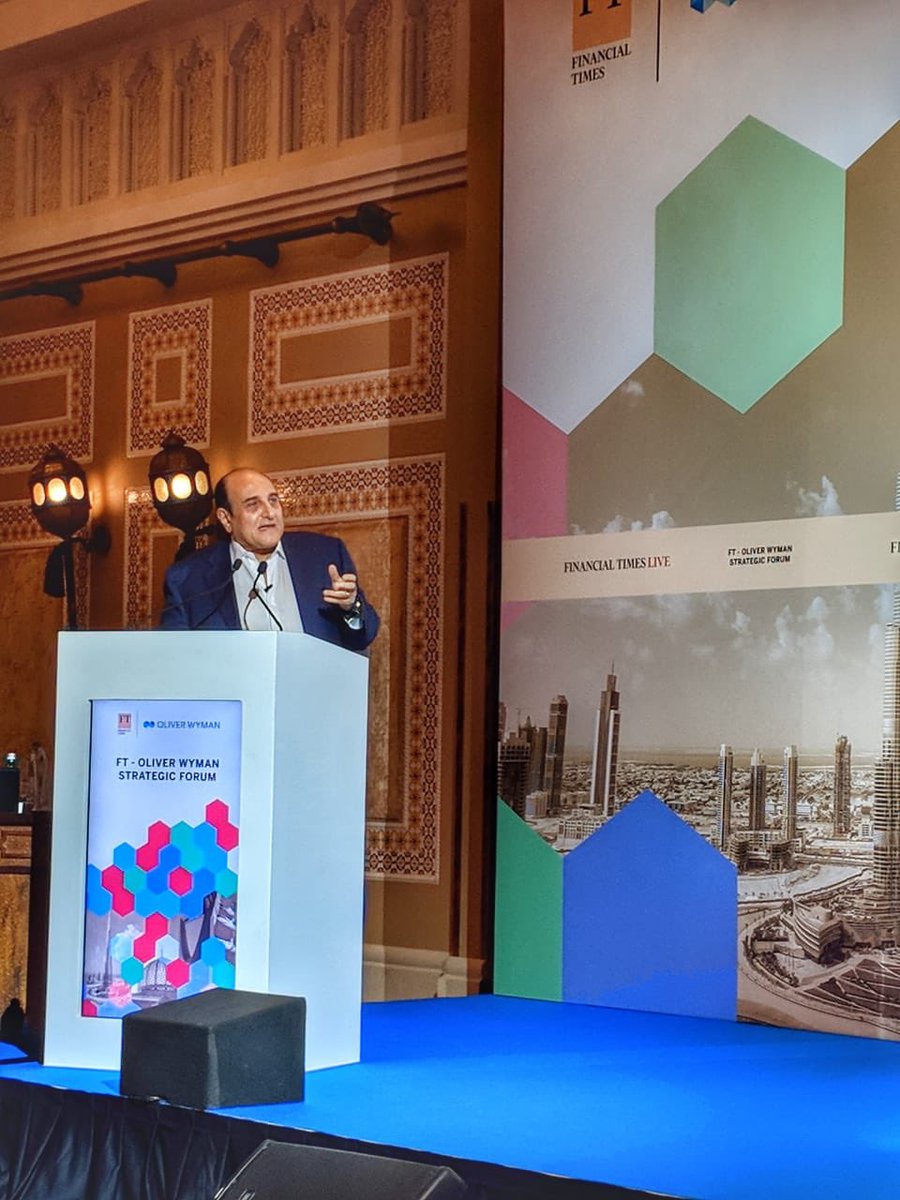 byosmansultan's tweet photo. "Alice in Digital wonderland"
The human factor - the workforce vs. the work ecosystems in the highly evolving world we live in is at the centre of the inevitable and disruptive digital innovation and transformation taking place in our modernity #FutureWorkGCC #Osman_Sultan #EITC https://t.co/xscd5wcD9Q