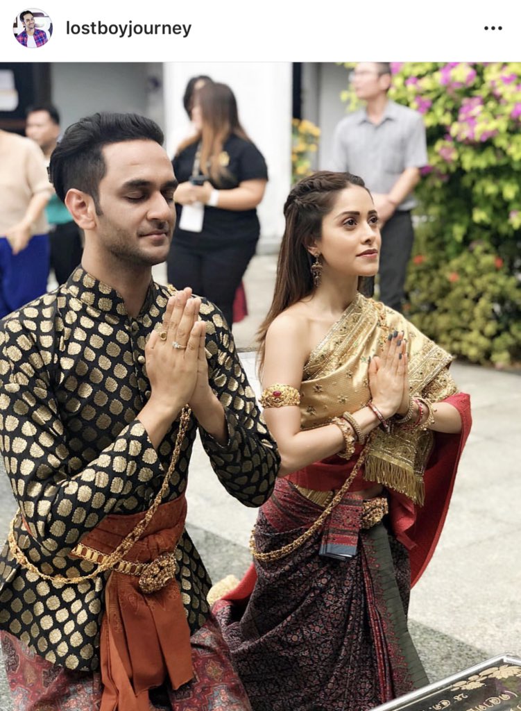DrNupurrk's tweet photo. @lostboy54 Aww ..#ThrowbackThursday with Vikku ki sweetly πππ..wonderful pic β€οΈβ€οΈ
#VikasInIIFA #IIFAThrowback https://t.co/xxj9sDc3pQ