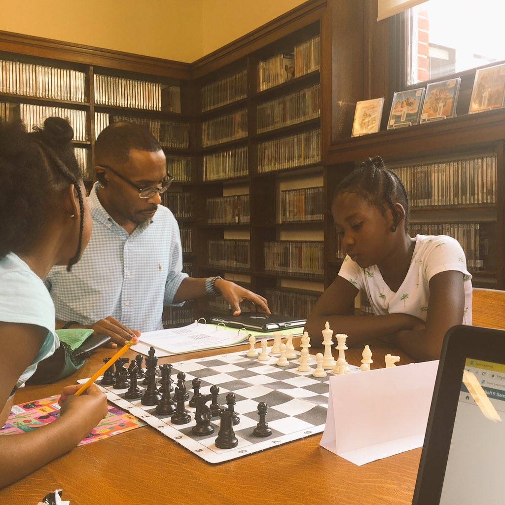 SuccessViaChess's tweet photo. Always such a pleasurable experience instructing Gabrielle &amp; Journey. These two chess queens 👸🏾 👸🏽are really progressing along ☺️👏🏾👏🏾☺️They are also hilariously adorable 😅. #SuccessViaChess #ChessForSuccess #InspiringYoungMinds #PromotingKingsQueens https://t.co/DGAN6iprZ3