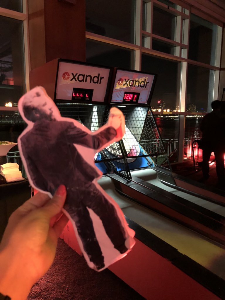 UnNged's tweet photo. #FlatAGB playing my favorite game!!! Who wants to challenge us?! @ATT @Xandr76 #attemployee #Xandremployee #xandr #Attemployee #rt #adtech2018 #nyctech #workhardplayharder #100DaysOfMLCode #celebrate https://t.co/QwnTRKoUPb