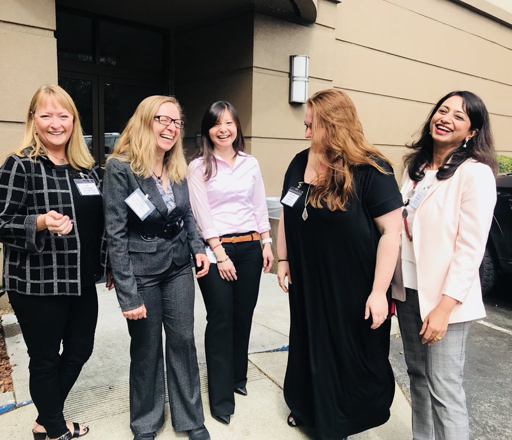 VarshaKanwar's tweet image. Super excited to partner with @MoxieMktg &amp;amp; our dynamic @womenunlimited_ #LEADprogram mentees for mentoring, coaching as well as learning &amp;amp; reverse mentoring. Love our #LadyLiberators team commitment to- Show up, Speak up, Team up, Lift each other up &amp;amp; Never Give Up #WomenInTech