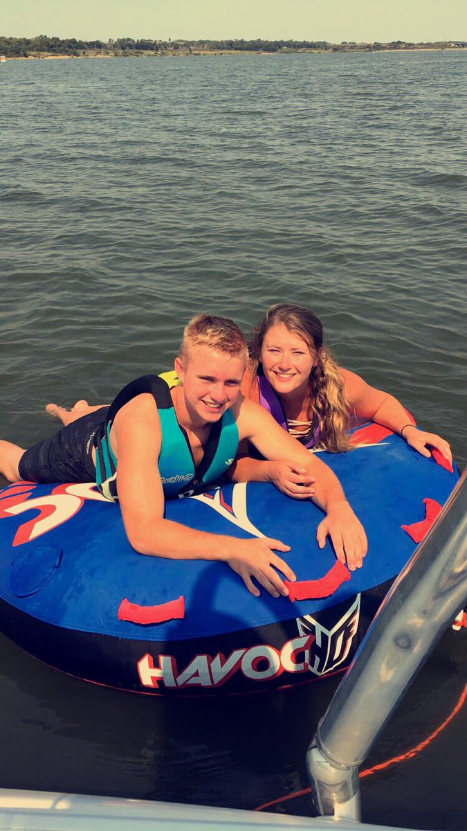 30Katelyn's tweet photo. Happy National BF day to my favorite Marine 😘 @jacobdewey009 https://t.co/geUJntunGj