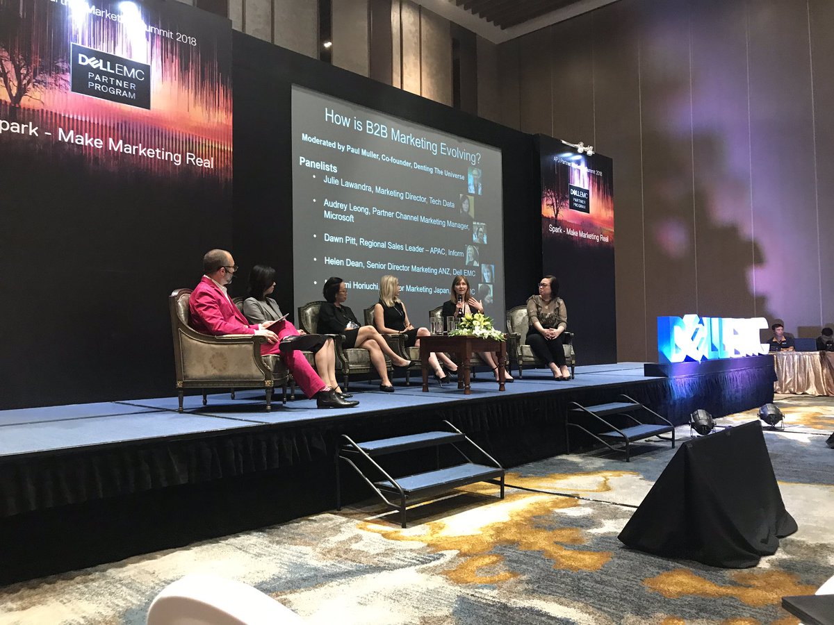 Ouahiba_'s tweet photo. Panel discussion on how is B2B Marketing evolving today at #DellEMCPartnerProgram #Spark #Vietnam https://t.co/SnOJZsKsEj