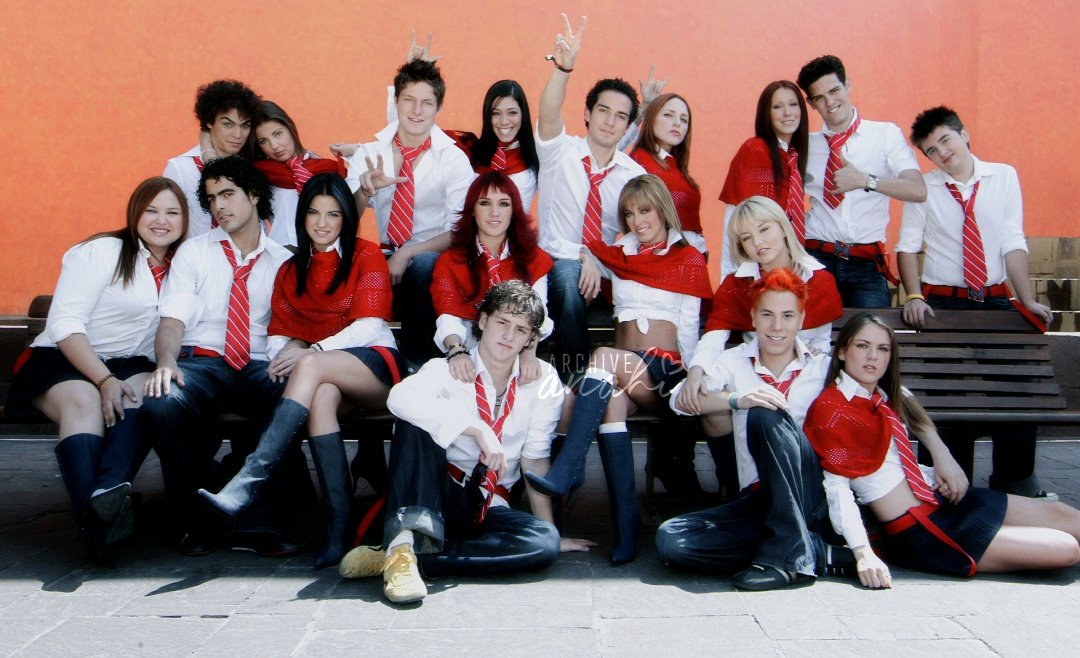 anahiarchive's tweet photo. #DiaMundialRBD14Años https://t.co/uiqNbVBz4u