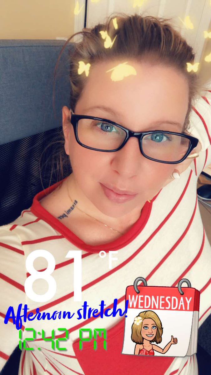 karireith1's tweet photo. This afternoon #snap is getting all kinds of #love for my #shirt Everyone’s feeling #fall Love this shirt I found @GoodwillIntl it is so soft and perfect for fall! #fashion #fashionblogger #sweaterweather https://t.co/siS7OTxpif