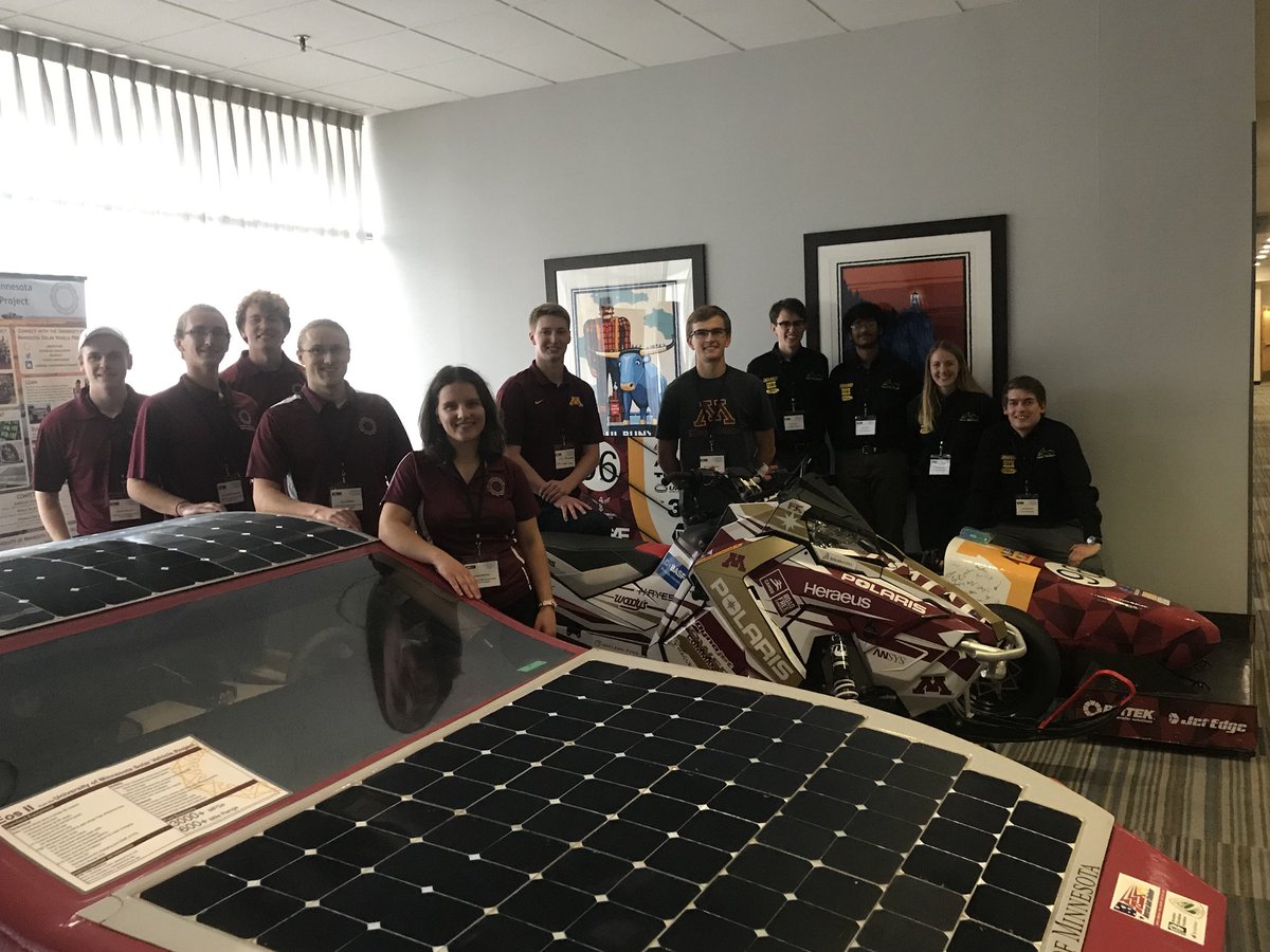 UmnCleanSnow's tweet photo. Had a great time at the @ANSYS Innovation Conference! Good to see some fellow UMN student groups there too! #UMNdriven https://t.co/ELgdv0YgK5