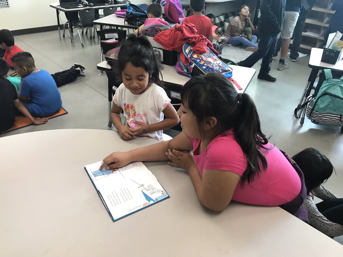 Ms_HenryLMA's tweet photo. We loved having our big buddies read to us today! @dsmrt03 @LMA_SMUSD https://t.co/cRiZVgAaZv