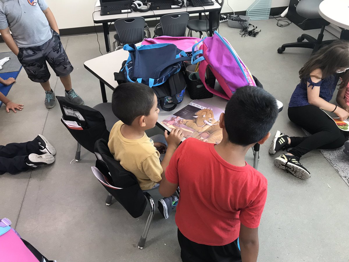 Ms_HenryLMA's tweet photo. We loved having our big buddies read to us today! @dsmrt03 @LMA_SMUSD https://t.co/cRiZVgAaZv