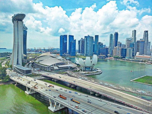 Singapore will always be special for us!! #Travel #TravelPhotography #VisitSingapore #MarinaBaySands #MarinaBay #SingaporeRiver #SingaporeFlyer #Skyline #Buildings #Marina #SingaporeSkyline #TravelBlog #Building #Port #TravelBlogger #TravelBloggers #Fina… ift.tt/2O6c0lq
