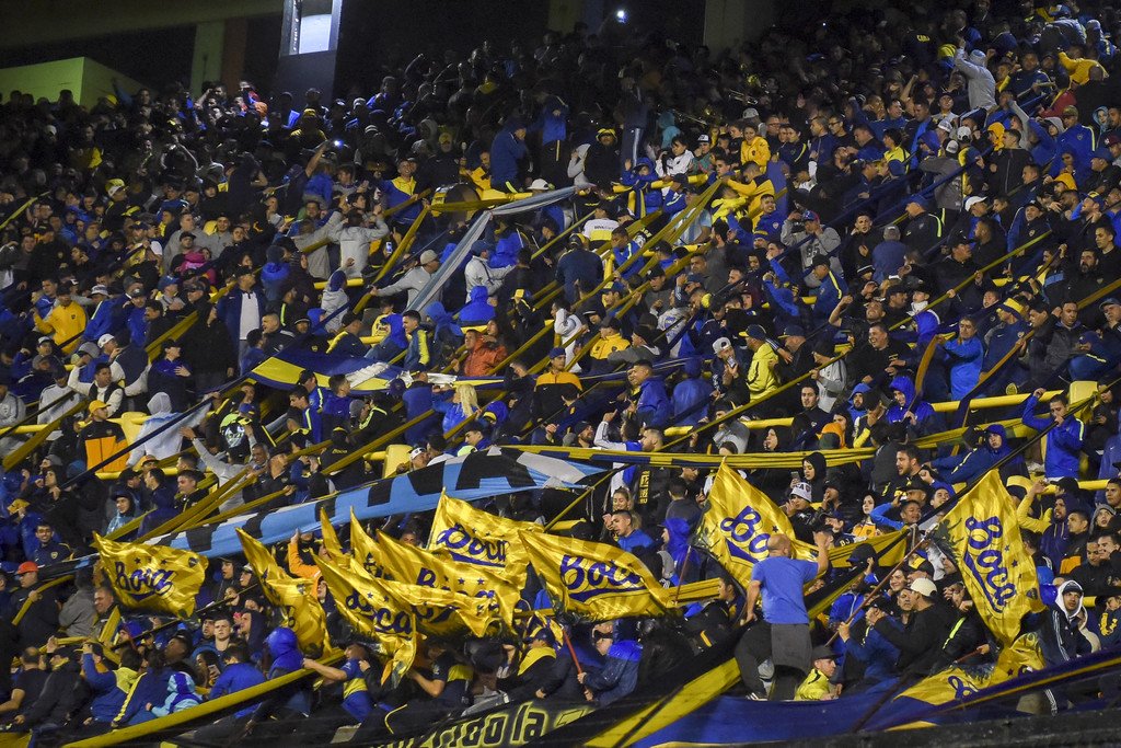 Por tu gente, por la gloria.

Porque todos buscamos el mismo objetivo. Porque todos #QueremosLaCopa. 

Es hoy, Bicampeón.