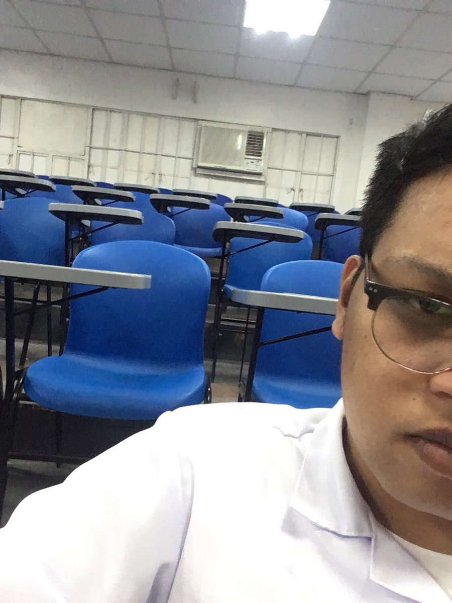 guingondantes's tweet image. Early bird. 1st to arrive. Hahahahaha #eagertolearn