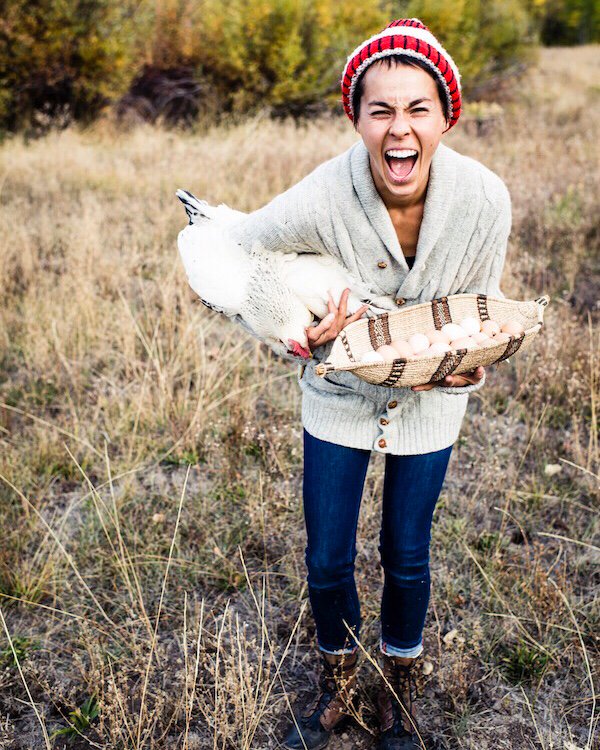 thenestreno's tweet photo. That one time @bespoketruckee and I got together to make a little autumn collaborative lookbook. Holding chickens isn’t as easy as it sounds... https://t.co/gQR0McKJTS