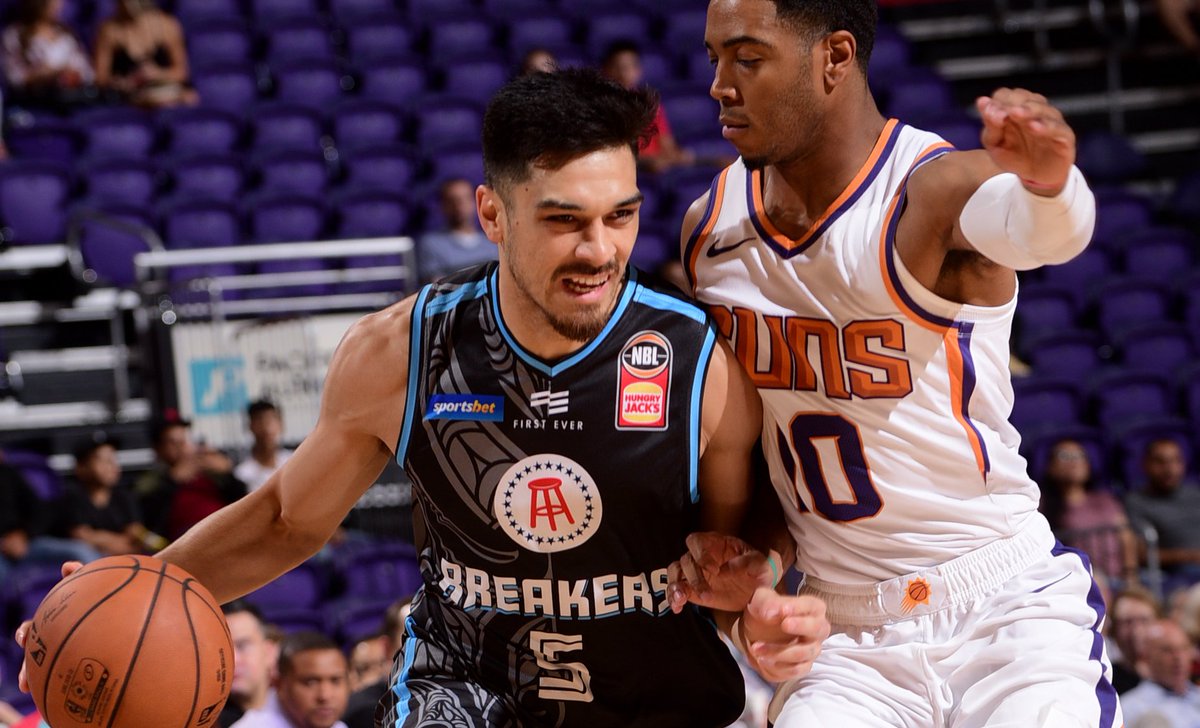 NBL's tweet photo. What. An. Effort.

The @NZBreakers leave it all out on the floor in the 4th, but the @Suns hang on by 5 with the 91-86 win.

#NBLxNBA https://t.co/e5jnBYj7yj