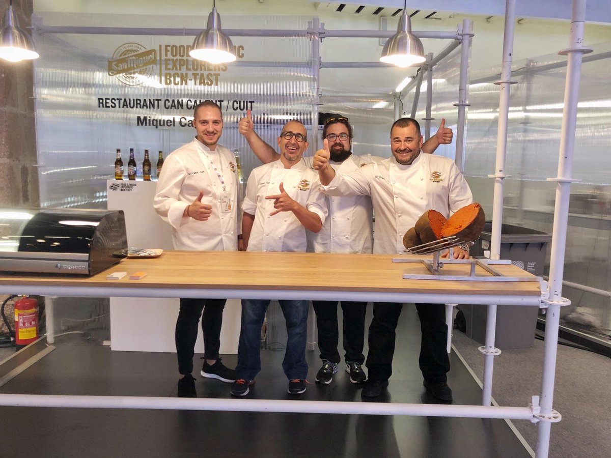Tot a punt per conençar el #tastbcn . Hem vingut a Barcelona amb la cuina mallorquina baix el braç. Molts contents i més orgullosos <a href="/tastBcn/">TastBcn</a>