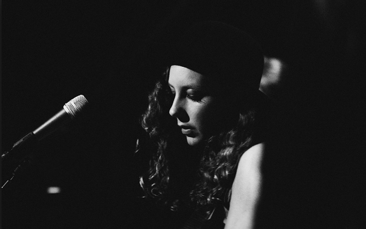 Some of you may have caught <a href="/lylafoy/">Lyla Foy</a> at our Last Waltz and some of you may have heard her guest on our tracks! She's playing her album launch at the @HoxtonSquareBar TONIGHT and it's going to be ace! The few tickets left are available on the door or here...ticketweb.uk/event/lyla-foy…