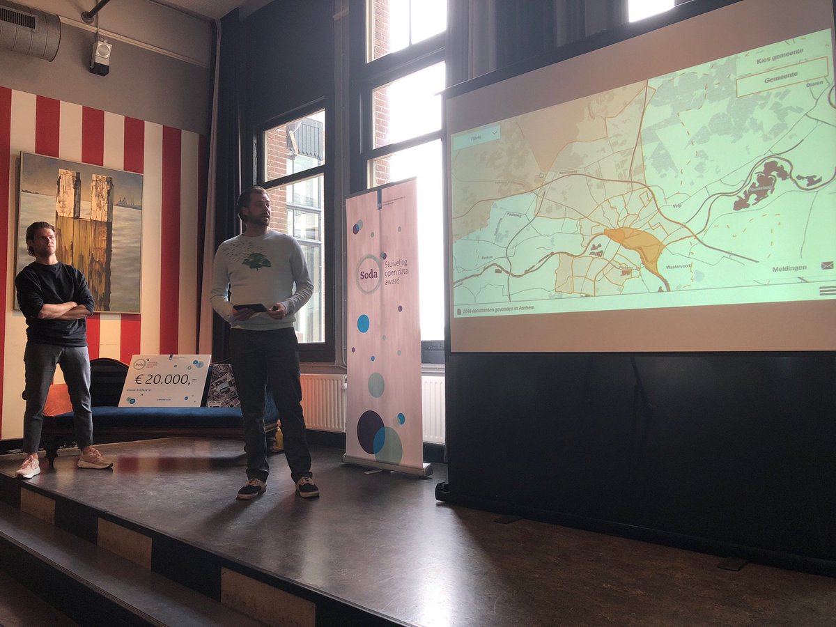 OpenRaad's tweet photo. Alex en Jiles van Qollap pitchen hun genomineerde app https://t.co/QoyACWCXvC op #SODA2018 in Rotterdam. De app zet raadsinformatie van 108 gemeenten automatisch op de kaart. https://t.co/xHskz6tN3I
