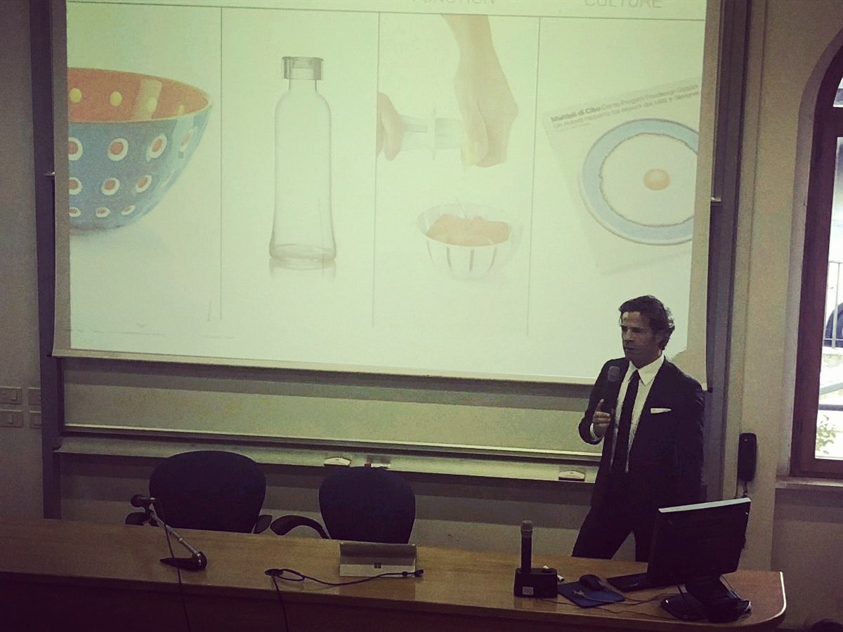 SFGrasso's tweet photo. Sono intervenuto presso l’Università Politecnica delle Marche per il contest di comunicazione “Alceo Moretti” dedicato quest’anno al comparto Lighting. #LightIsFreedom #Guzzini #AlceoMoretti @SilvioCardinali #UnivPM https://t.co/a248J1xWFl