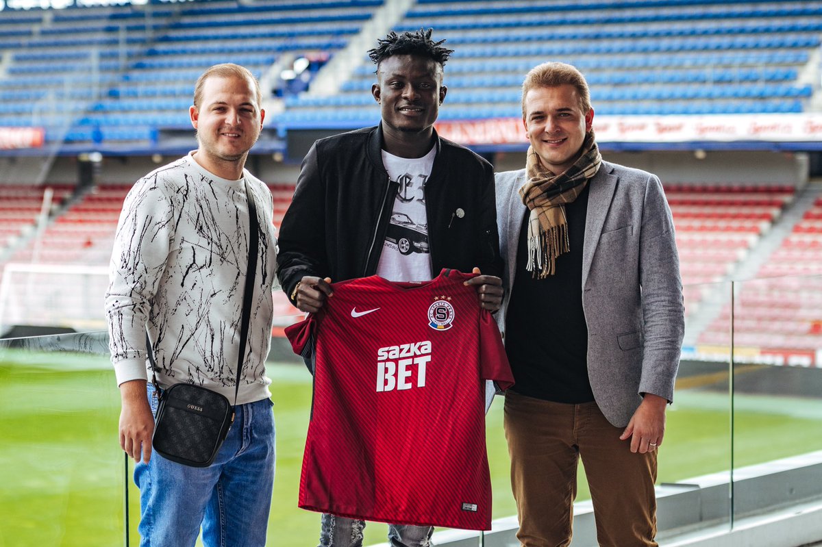 zikadavid86's tweet photo. Mladý ghanský středopolař Basiru Alhassan je novou posilou @ACSparta_CZ. Přichází na roční hostování s opcí! / Basiru Alhassan from @DreamsFootballC joins AC Sparta Prague on a year loan with option, good luck! #globalsports #acs #dreamsfc #basiru https://t.co/t4RwuhW79u
